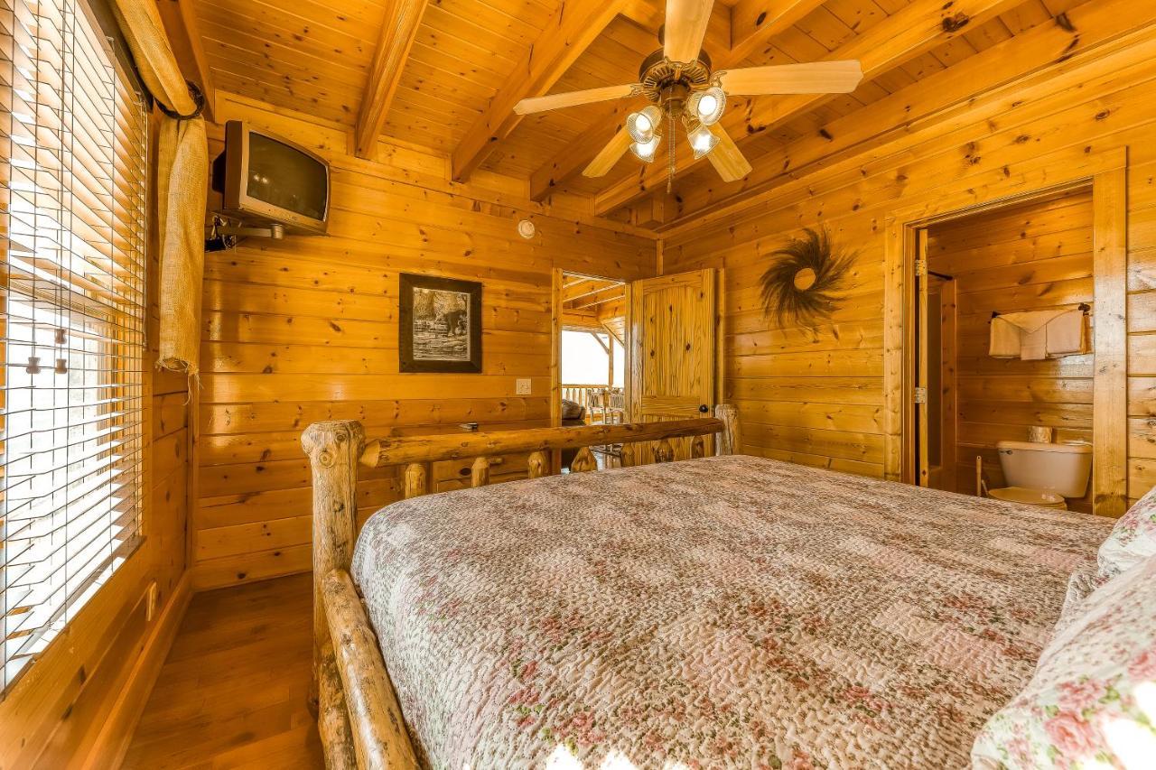 Moondancer Villa Pigeon Forge Bagian luar foto
